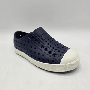 Native Kleinkind Jefferson Slipper Wasserschuhe Größe C9 dunkelblau gebraucht. - Bild 1 von 9
