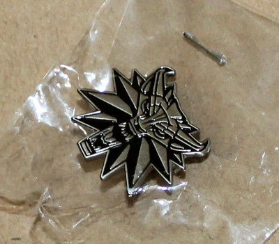 Pin de metal promocional raro The Witcher 3 Wild Hunt de Gamescom 2014 Foto 1 de 4