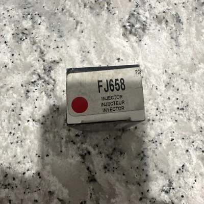 Standard Motor Products FJ658 Fuel Injector For 00-04 Subaru Forester Impreza - Image 1 of 2