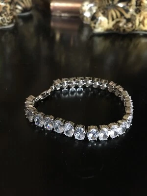 14K WHITE GF SIMULATED DIAMOND TENNIS BRACELET MADE WITH SWAROVSKI CRYSTAL 7.8MM - Image 1 of 4