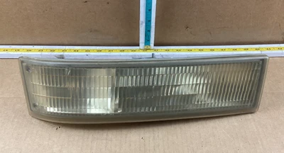 1995-2005 Chevrolet Astro Right Passenger Side Corner/Park Turn Signal Light - Image 1 of 4