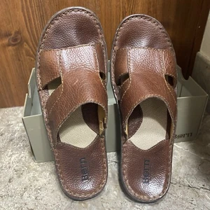 Born Womens Sandals Size 7 FARO Dark Brown Open Toe Leather Shoes Slip On Slides - Picture 1 of 8