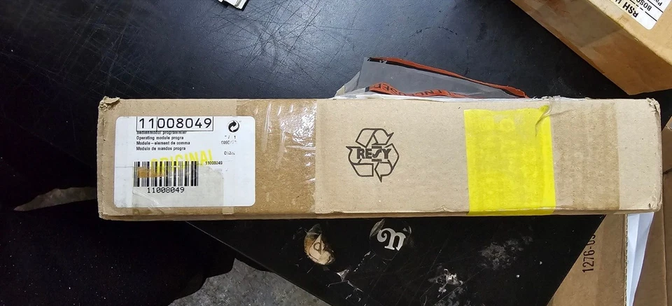 11008049  OEM BOSCH OPERATING MODULE PROGRAMMED - Image 1 of 1
