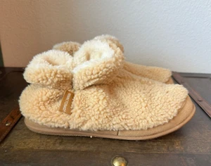 Minnetonka Brekyn Booties Women's Size 9M - Picture 1 of 7