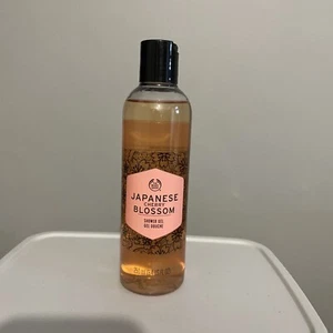 The Body Shop Japanese Cherry Blossom Shower Gel 250ml Discontinued Rare - Picture 1 of 2