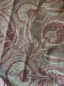 17"x36" Vintage Red & Gold Damask TAPESTRY Fabric Remnant Sale - Picture 1 of 4