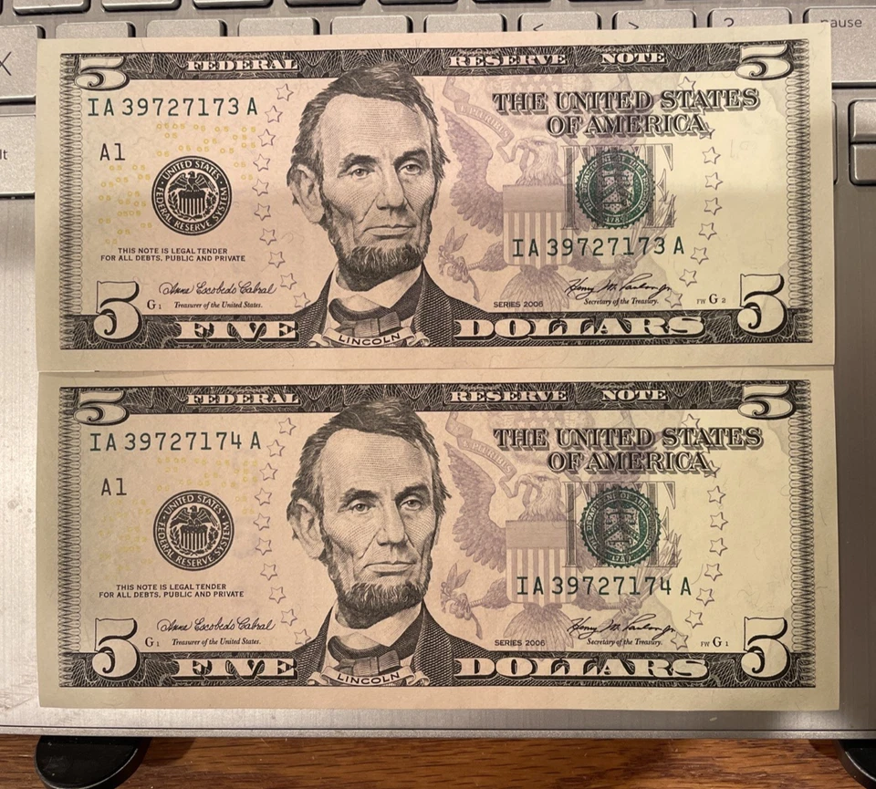 Two (2) 2006 Uncirculated Consecutive Serial Number Five Dollar Notes - Image 1 of 4