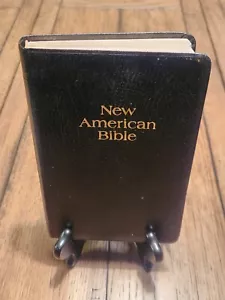 New American Bible Catholic 1976 Jesus Red Lettering 2406 Collins Black Leather - Picture 1 of 13