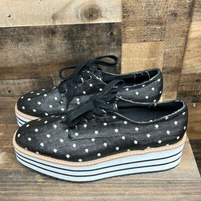 Zapatillas de plataforma derby blancas y negras Zara para mujer talla 37 o 6,5 Foto 1 de 4