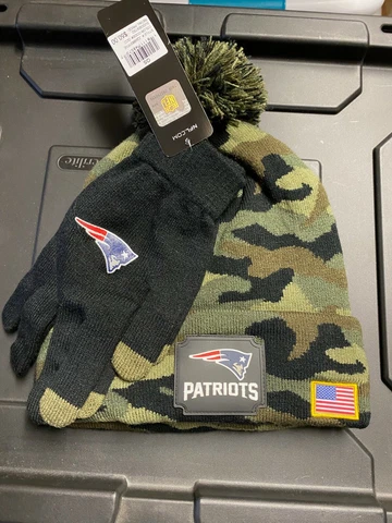 NFL New England Patriots Camo Beanie & Gloves Salute to Service Set One Size NWT Cover