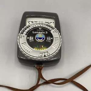 Gossen Lunasix: 3, Handheld Light Meter, & 2 New Betteries - Picture 1 of 3