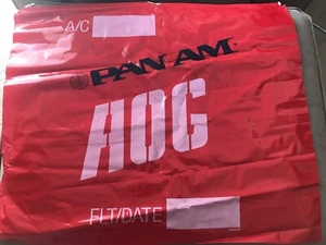 Bolsa de plástico roja Pan Am Airlines AOG 27x 23"" de lote antiguo de colección - Imagen 1 de 4