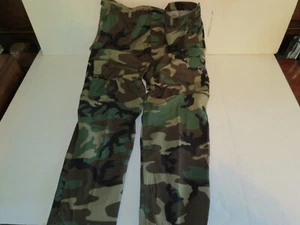 Uniforme de Combate Vintage Bosque Camuflaje Pantalones Grandes - Largos - Excelente Estado. - Imagen 1 de 8