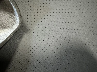 Meterware MERCEDES BENZ Kunstleder Schwarz Perforiert mit Schaumstoff Rücken! - Bild 1 von 4