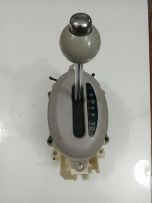 Palanca de cambios de piso de transmisión automática Chrysler PT Cruiser 2006-2010 Foto 1 de 4