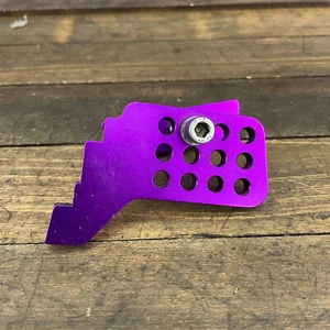 De colección Anillo Anti Cadena Chupar Cosa Guía 3D Violeta Púrpura Años 90 MTB Montaña - Imagen 1 de 10