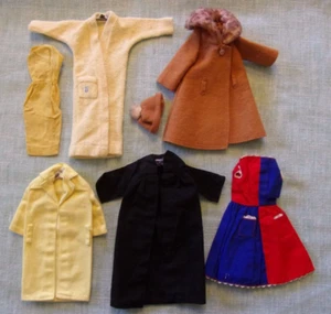Stk. Vintage Barbie Fashion Kleidung Konvolut Black Label Kleid Mantel Robe etc. 60er Jahre - Bild 1 von 8