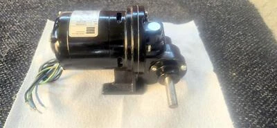 Nuevo motorreductor de ángulo recto Bodine NCI-12RG 1/50 HP RPM: 9,6 relación: 180:1 115 V Foto 1 de 4