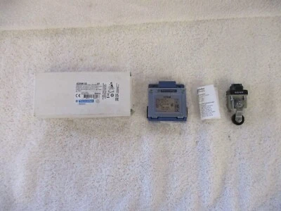 Interruptor de límite Telemecanique XCKM115 NUEVO EN CAJA Foto 1 de 4