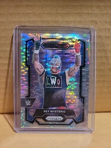 2024 Panini Prizm WWE - Pulsar Prizm - #141 Rey Mysterio 375/499 - Picture 1 of 3