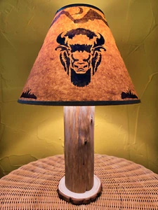 RUSTIC CEDAR LOG LAMP W/SHADE INCLUDED! 19" TALL TO TOP OF SHADE! BUFFALO DECOR - Picture 1 of 4