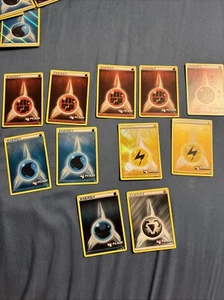 Pokemon TCG Energies Play! Promo Black and White (All Included) - Picture 1 of 10