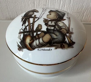 M J Hummel Trinket Box "The Opinion/II" By Reutter Porzellan Germany 4" Round - Picture 1 of 5