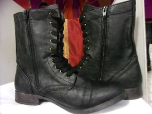 Women's ARIZONA JEANS CO. BLACK Lace-Up Boots US - SIZE 11M - Picture 1 of 9