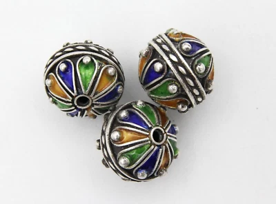 3 pcs Moroccan Tuareg Berber Hand Made Ethnic Tribal Enamel inlaid Silver Beads - Image 1 of 4