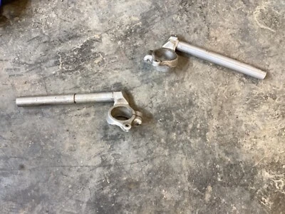 2001 01 2002 02 Suzuki GSXR 750 600 Juego de pares de manillar izquierdo derecho clip Foto 1 de 2