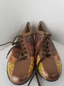 Icon Wearable Art Shoes Size 7 - Picture 1 of 5