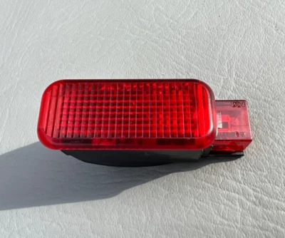 AUDI A3 A4 A5 A6 A7 A8 Q5 INTERIOR DOOR Panel Red REFLECTOR LIGHT 8P0947412 OEM - Image 1 of 4