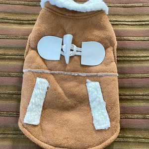  Dog Outfit Brown TAN Sherpa Fleece Pet Vest XS Boy Girl Sleeveless Snap Closure - Picture 1 of 4