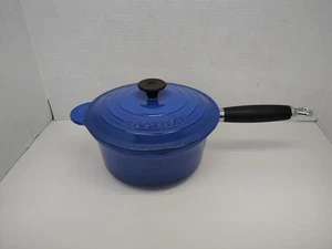 Le Creuset 2 3/4 QT Kochtopf #20 Gusseisen Topf blau mit Phenolgriff - Bild 1 von 8