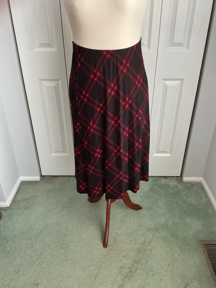 Cathy Daniel’s 女式格子长裙。 中号 — 第 1/1 张图片