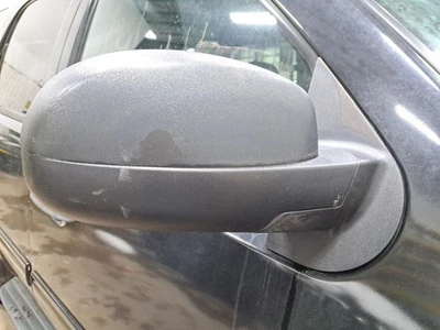 Rh Passenger Side Door Mirror 2011 Tahoe Sku#4300781 - Image 1 of 4