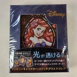 Mazo de juego de cartas de plástico transparente con vitrales de personajes de Disney - Imagen 1 de 10