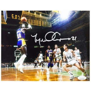 Michael Cooper Signed Los Angeles Pose 2 Basketball 8x10 Photo (JSA) - Picture 1 of 1