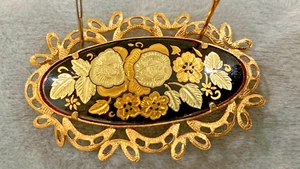 Hermoso broche damasceno vintage tono dorado negro y dorado. Lote 22 - Imagen 1 de 3
