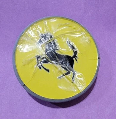 Bin4 (1)  FERRARI VINTAGE WHEEL CENTER CAPS328 348 355 360 430 512 456 550 575 - Image 1 of 3