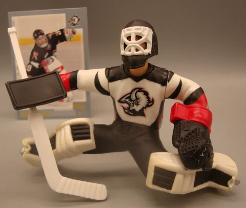 1996 LOOSE STARTING LINEUP SLU FIGURE DOMINIK HASEK BUFFALO SABRES Cover