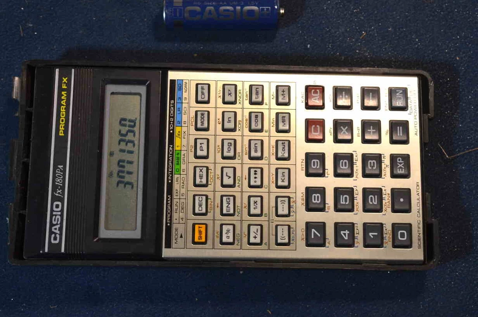 Casio fx-180PA calculatrice vintage programmable avec sa pile CASIO originale - Photo 1/3