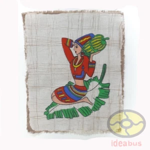 Tapiz batik colgante de pared hecho a mano de arte popular chino - La niña de la minoría Jingpo - Imagen 1 de 4