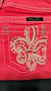 $108 A1 Buckle Kids Miss Me Jeans "Fleur de Lis" Leather Inserts Capri Size 10 - Picture 1 of 8