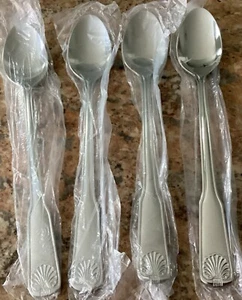 CAMBRIDGE SHELL Set of 4 Iced Tea Spoons Unused 18/8 Stainless Flatware China - Picture 1 of 3