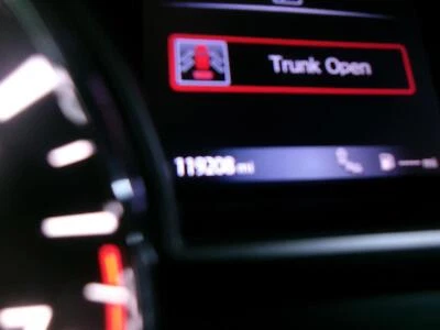 Cuarto de cristal derecho usado se adapta a: Nissan Altima SDN 2017 grado derecho A Foto 1 de 4