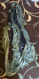 RARE Spartacus Screen Worn ROMAN GOWN - piece drapes over the ladies arm - COA - Picture 1 of 6