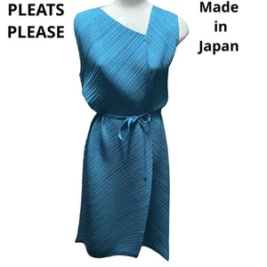 Abito asimmetrico PLEATS PLEASE ISSEY MIYAKE 3 usato - Foto 1 di 12