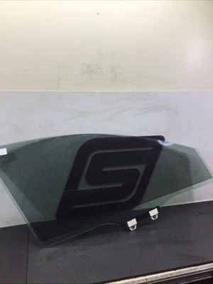 2013 Acura RDX Tech- Right Passenger Front Glass (Note: Aftermarket Tint) Foto 1 de 4