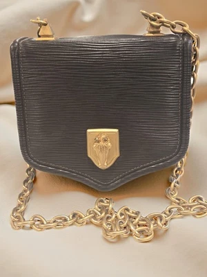 Vintage Vicenza Inc 1993 Brown Textured Mini Crossbody Bag – Rare Horse Clasp - Image 1 of 4